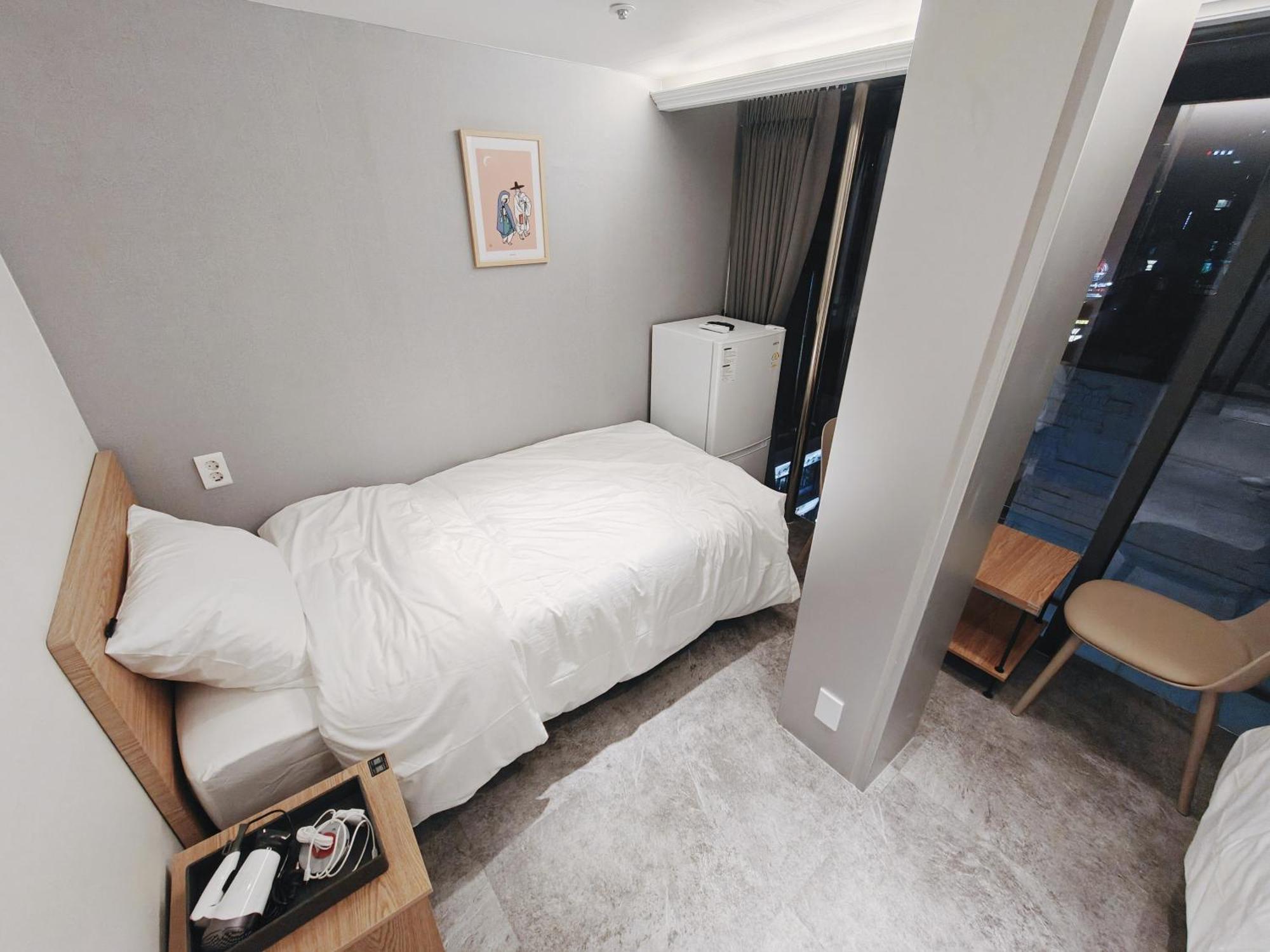 L Hostel Seoul Luaran gambar