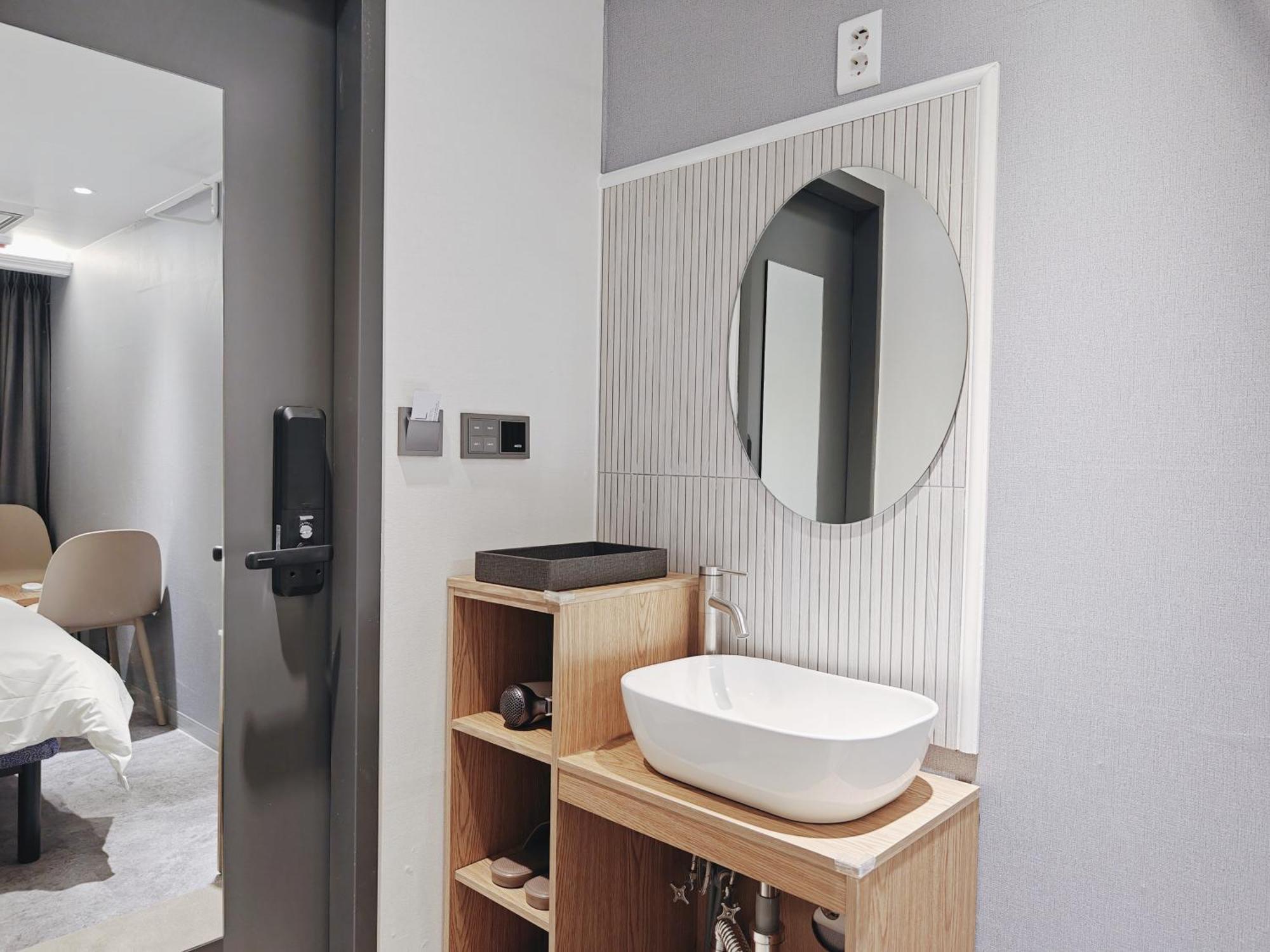 L Hostel Seoul Luaran gambar